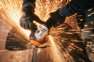 Powerful angle grinders from WALTER Surface Technologies 